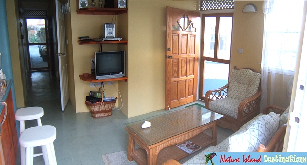 Villa Verde, Dominica - downstairs apartment - lounge
